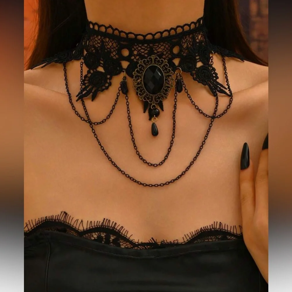 🎃🍂 Gothic Black Lace Choker Necklace